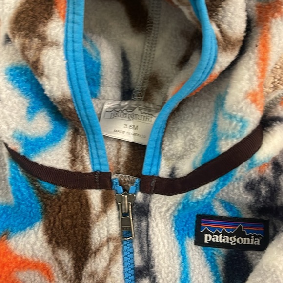 Patagonia Infant fleece jacket 3-6 months - Picture 2 of 2